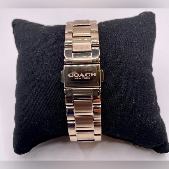 COACH PARK WOMAN WATCH 34MM
PALEROSE GOLD IONIC PLATED
STAINLESS STEEL W CRYSTAL - Picture 5 of 16